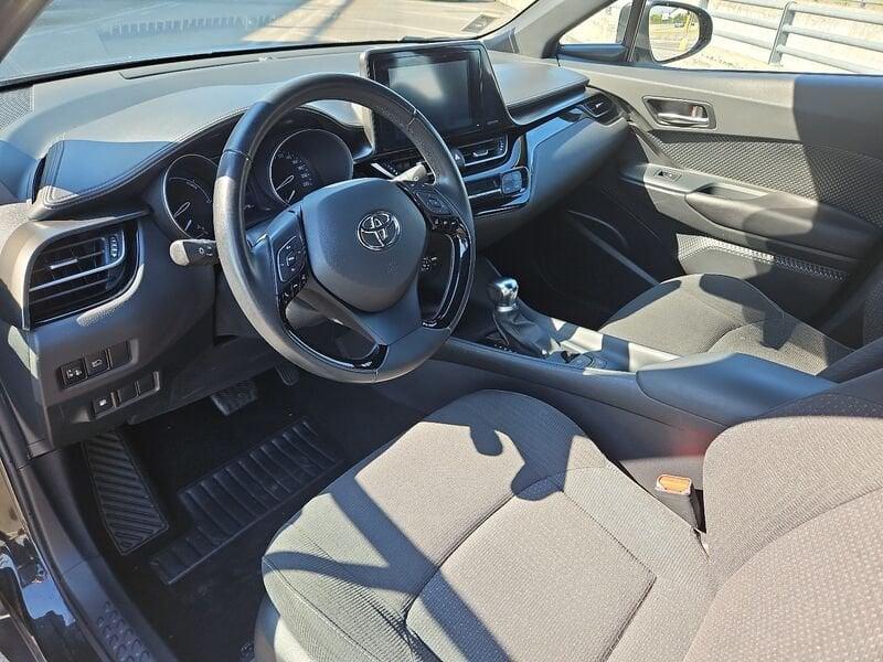 Toyota C-HR 1.8 Hybrid E-CVT Active