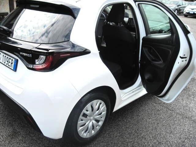 Toyota Yaris 1.5 Hybrid SOLO KM 20000 FATTURABILE FINANZIABILE