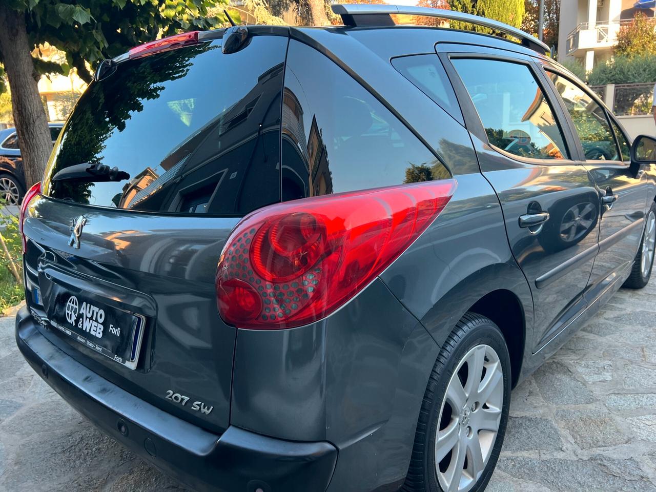 PEUGEOT 207 1.6 HDi 110CV SW XS CIEL
