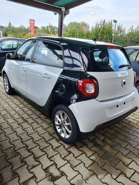 SMART FOR FOUR EURO 6 NEOPATENTATI GARANZIA 12 MESI