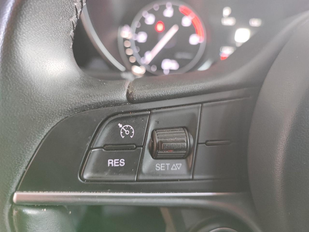 Alfa Romeo Giulia 2.2 Turbodiesel 180 CV AT8 Business Sport Launch Ed.