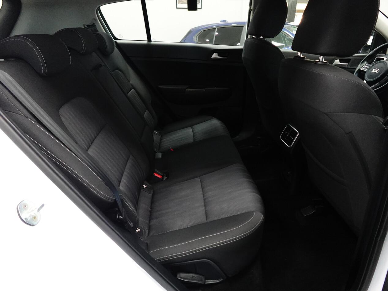 Kia Sportage 1.6 CRDI 136 CV DCT7 MHEV BUSINESS CLASS