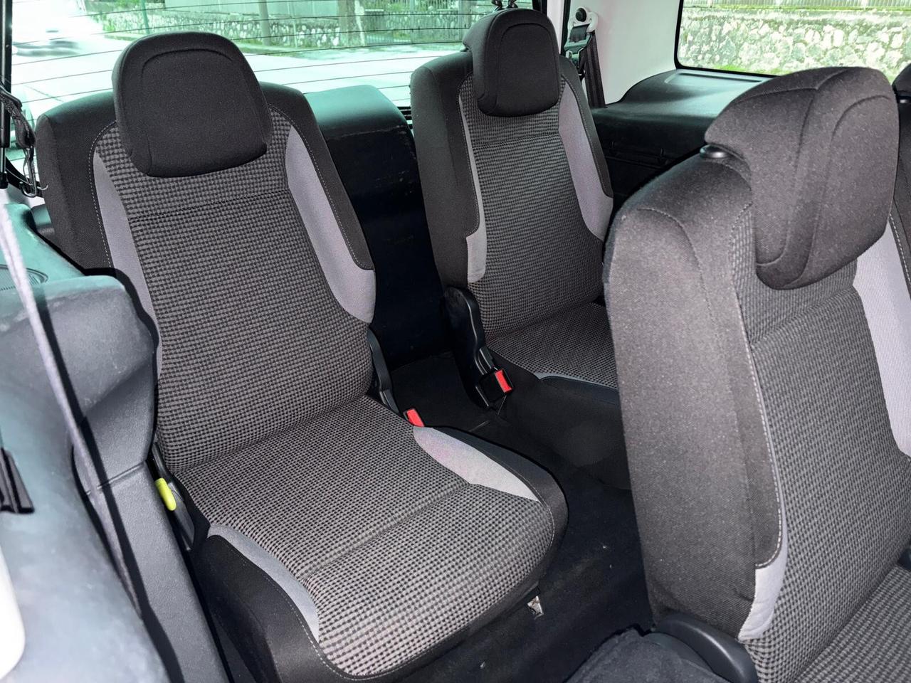 Peugeot Partner Tepee 1.6 HDi 115CV 7POSTI Outdoor