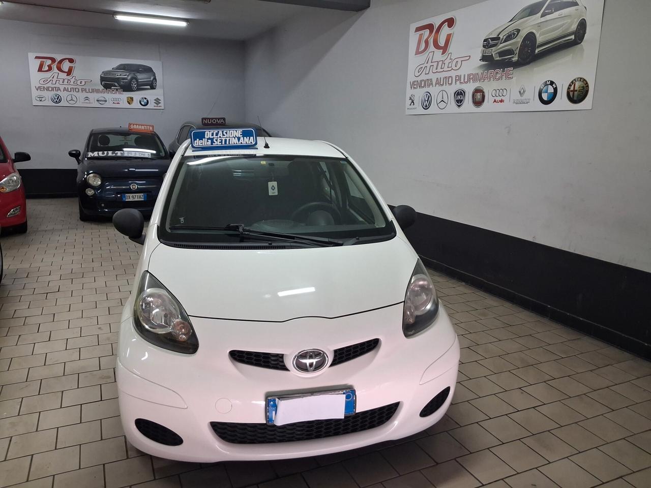 Toyota Aygo 1.0 12V VVT-i 5 porte unico prop 2012