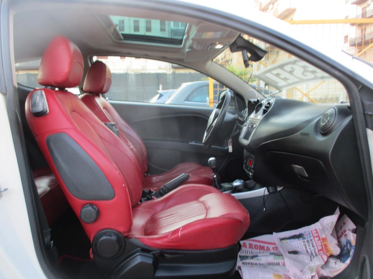 Alfa Romeo MiTo 1.3 JTDm-2 95 CV Distinctive Sport Pack