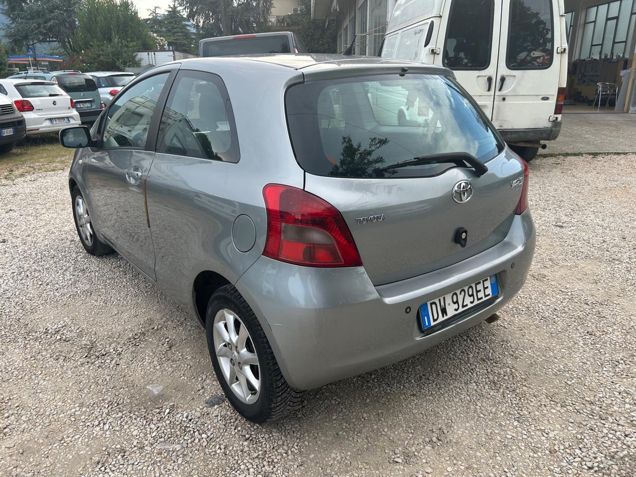 Toyota Yaris 1.3 3 porte