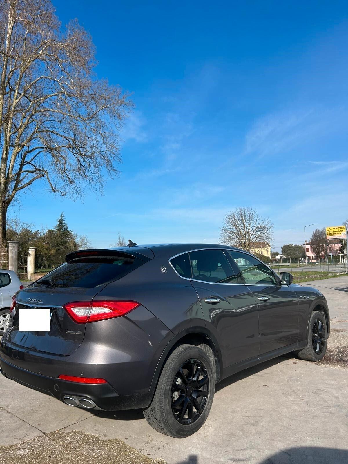 Maserati Levante V6 Diesel 275 CV AWD