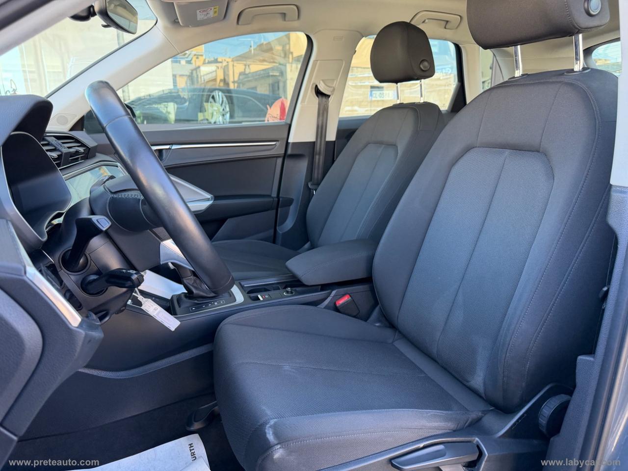 AUDI Q3 35 TDI S tronic Business Advanced