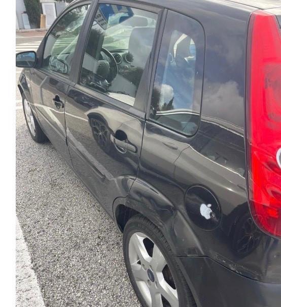 FORD FIESTA 1.4 TDCI 5 PORTE NEOPATENTATI