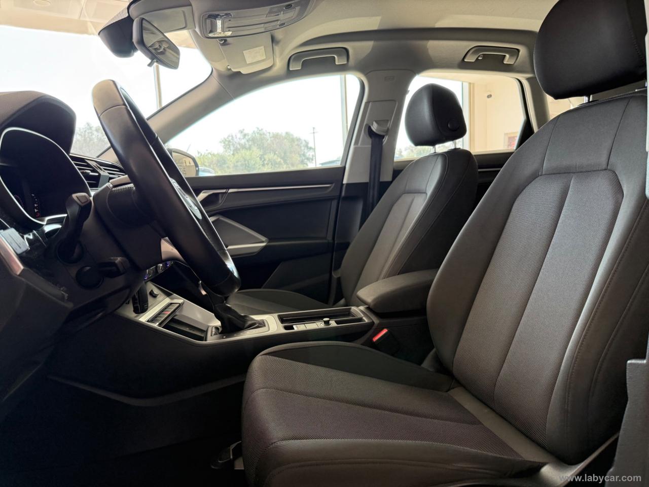 AUDI Q3 35 TDI S tronic Business