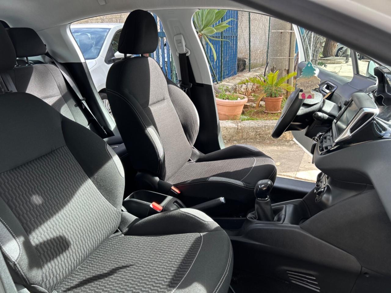 Peugeot 208 1.0 5 porte Allure