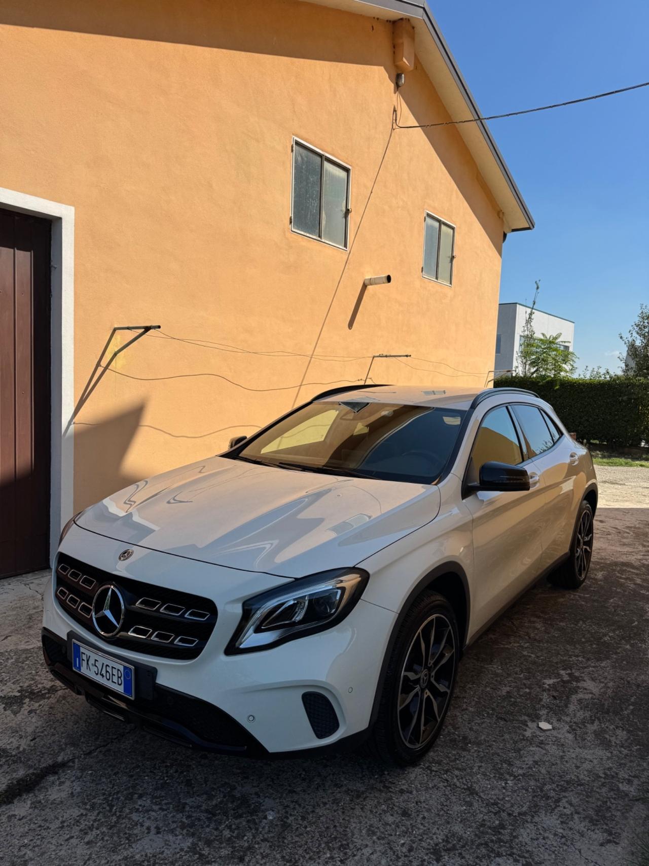 Mercedes-benz GLA 200 d Automatic Premium