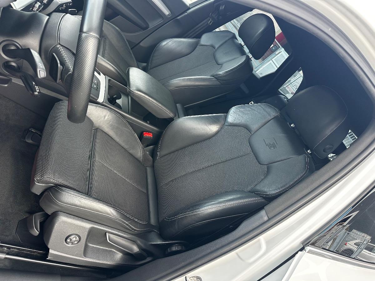 AUDI - Q5 - 40 TDI quattro S line plus