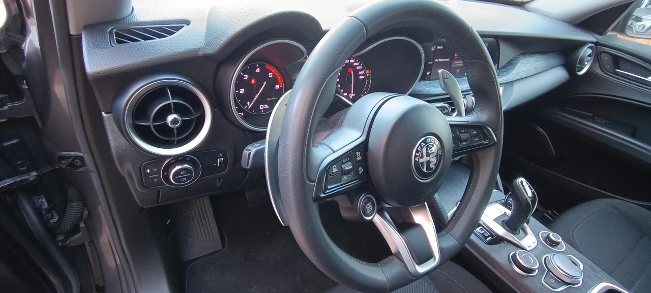Alfa Romeo Stelvio 2.2 Turbodiesel 190 CV AT8 Q4 Business