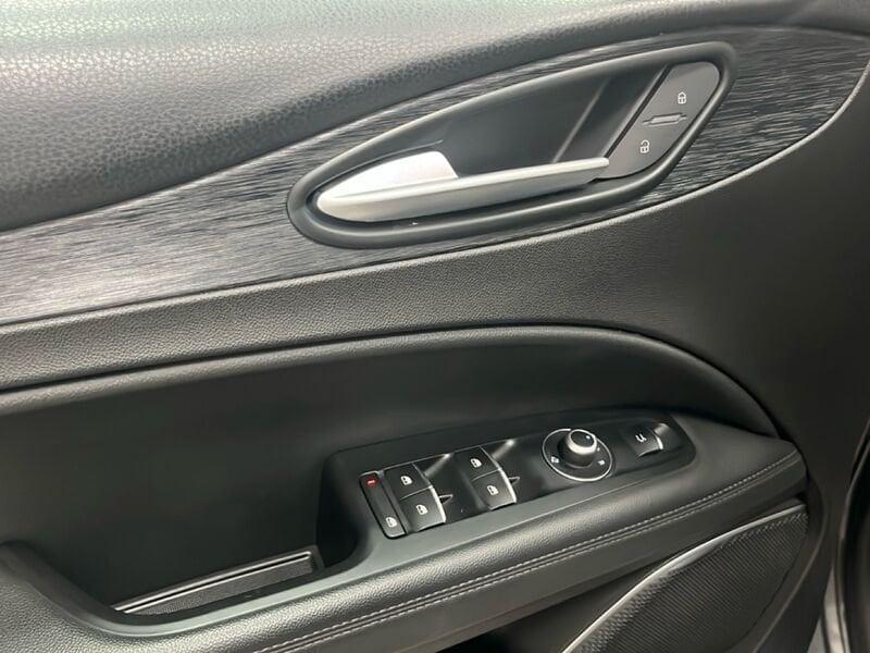 Alfa Romeo Stelvio 2.2 TD 160 CV Super Business AT8 RWD