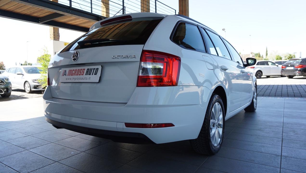 Skoda Octavia Wagon 1.6 tdi Style 115cv dsg