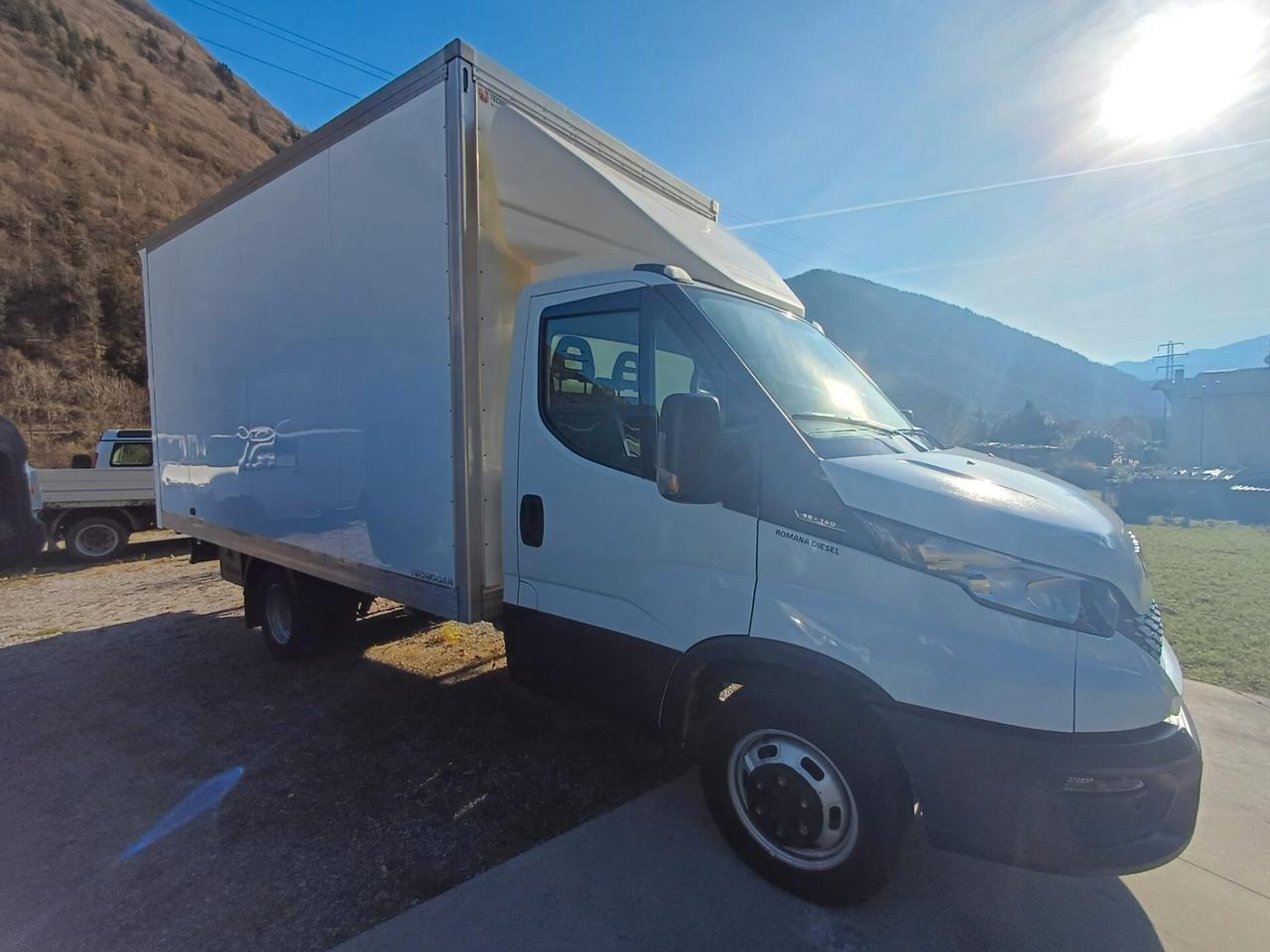 Iveco daily cab 35c14 3750 2.3 136cv - 2021