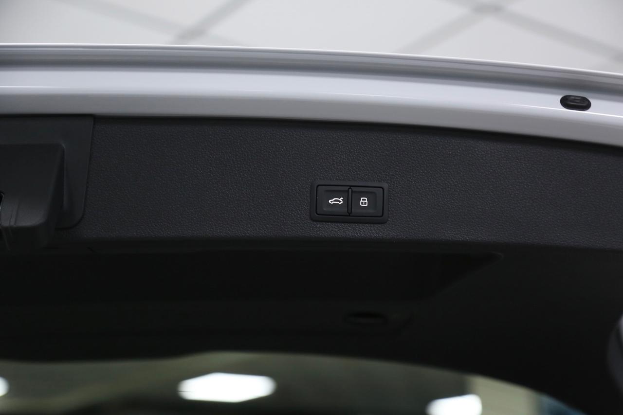 Audi Q2 30 TDI S line