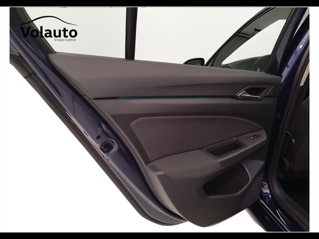 VOLKSWAGEN Golf VIII 2020 - Golf 1.5 tgi Life 130cv