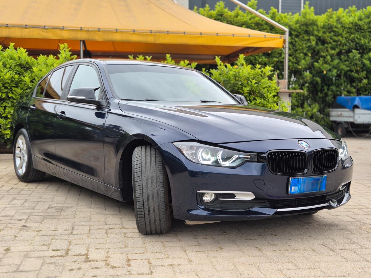 Bmw 320d 2.0 184 CV Luxury 2014 AUTOMATICA BERLINA