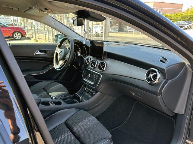 MERCEDES-BENZ GLA 200 d Automatic Sport