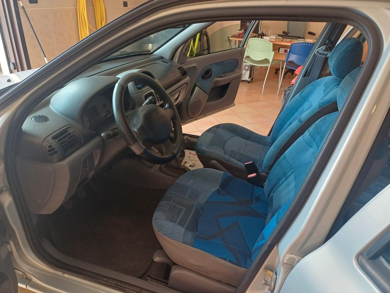 Renault Clio 1.2 16V cat 5 porte Vitaminic