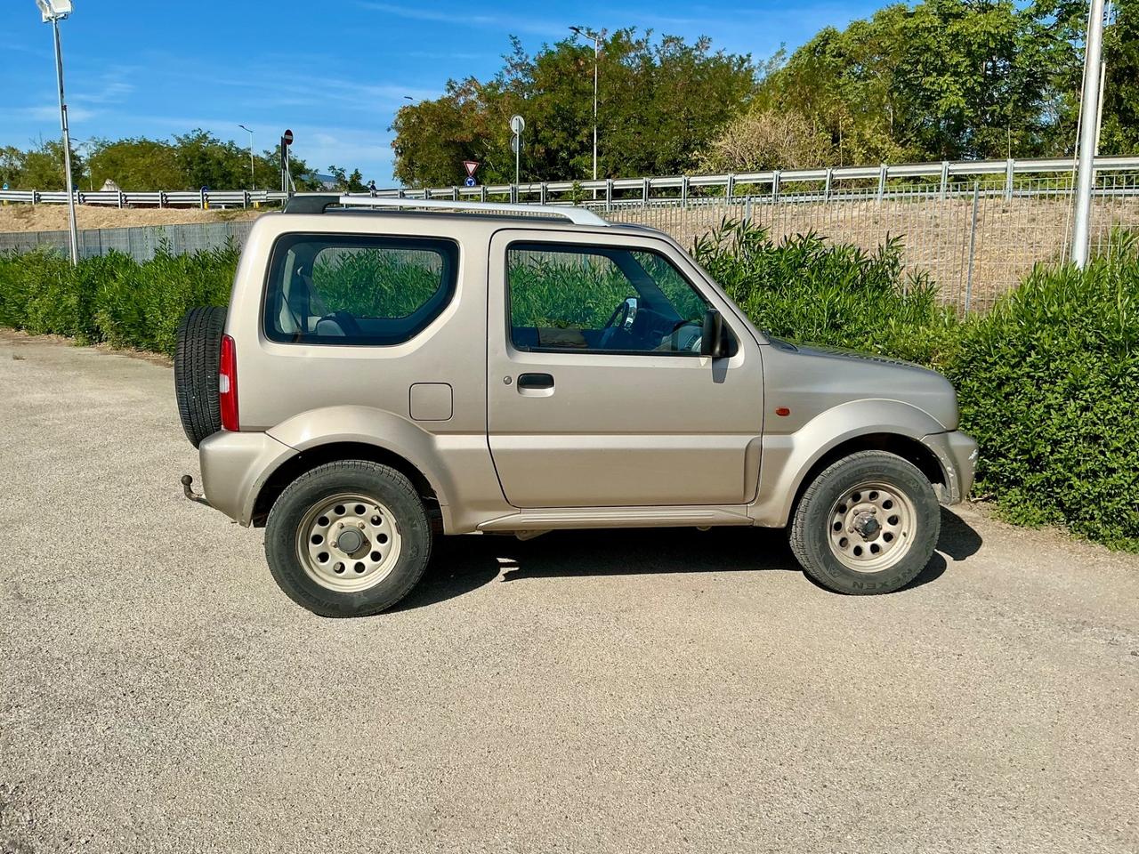 Suzuki Jimny 1.3i 16V cat 4WD JLX
