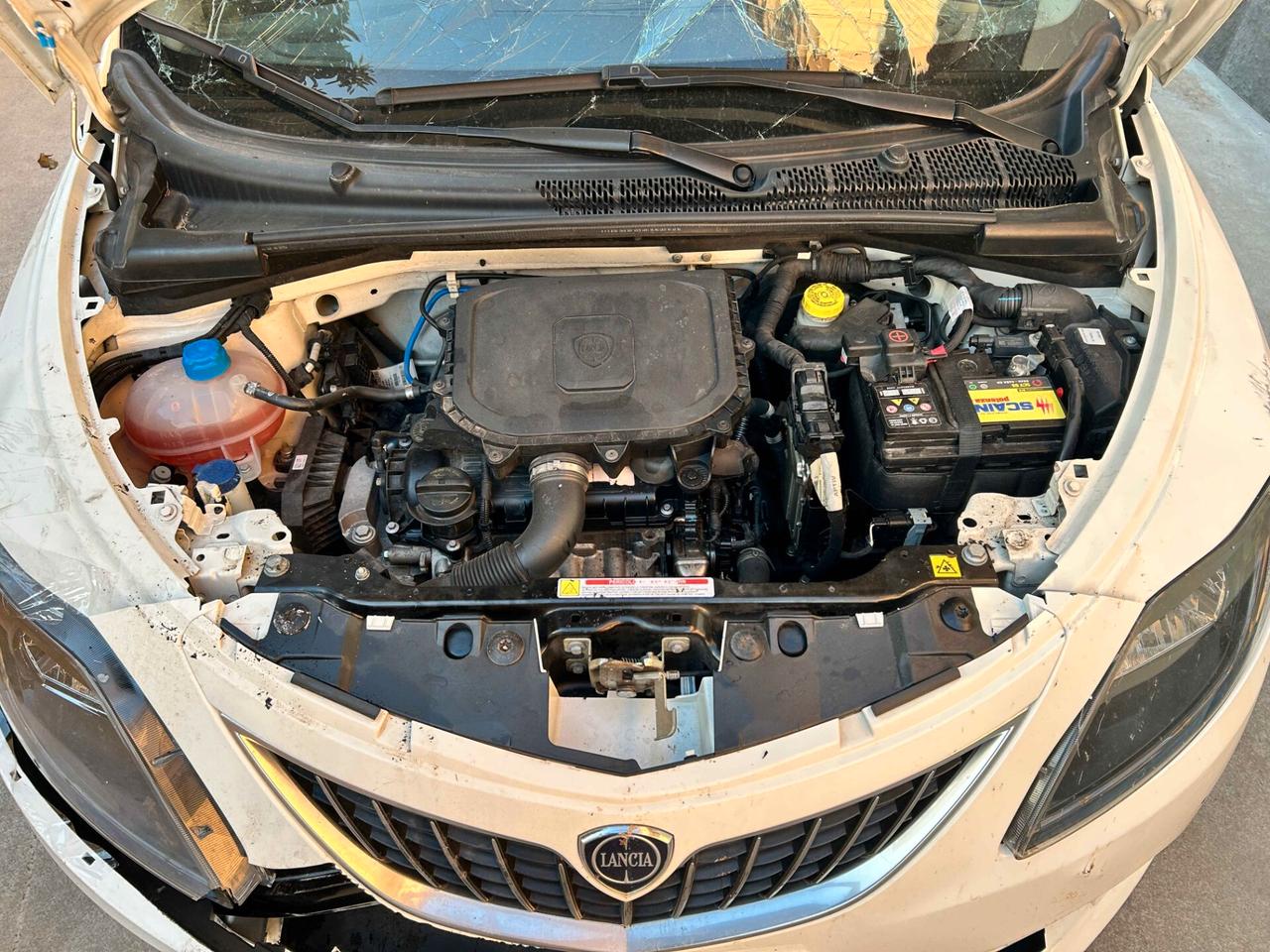 Lancia Ypsilon 1.0 Hybrid - 2021 Incidentata