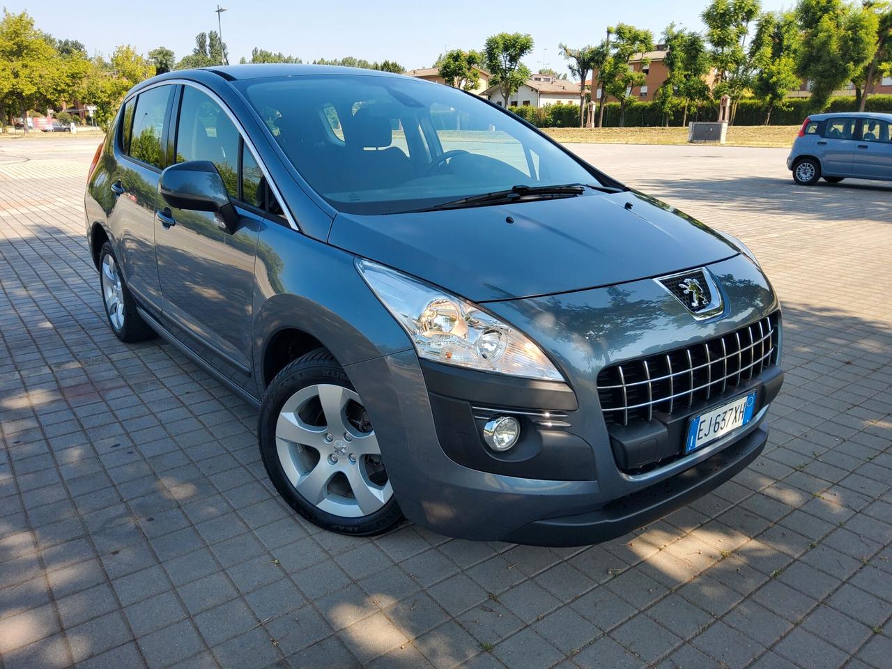 Peugeot 3008 1.6 e-HDi 112CV cambio robotizzato Stop&Start Active