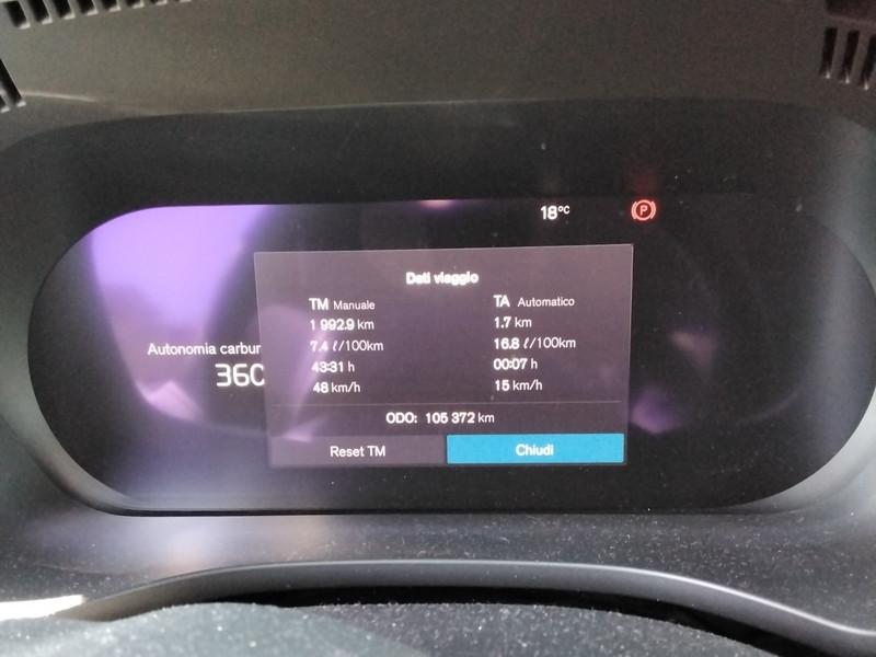 VOLVO XC60 B4 D AWD AUTOMATICO MOMENTUM SUV