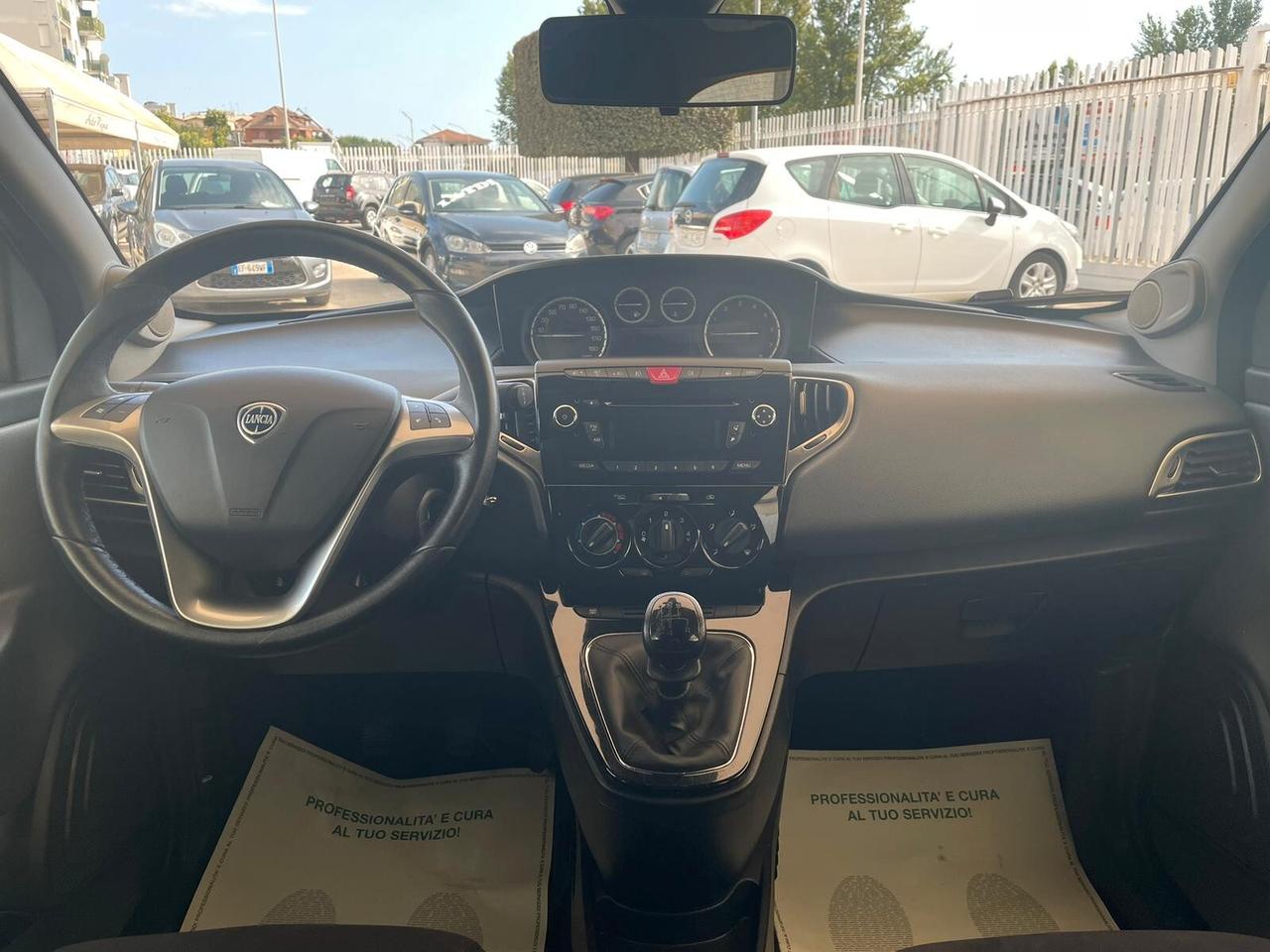 Lancia Ypsilon 1.2 69 CV 5 porte Platinum