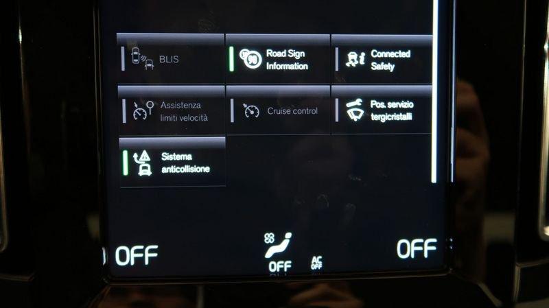 Volvo XC40 Recharge T5 Plug-in Hybrid Recharge Inscription Expression