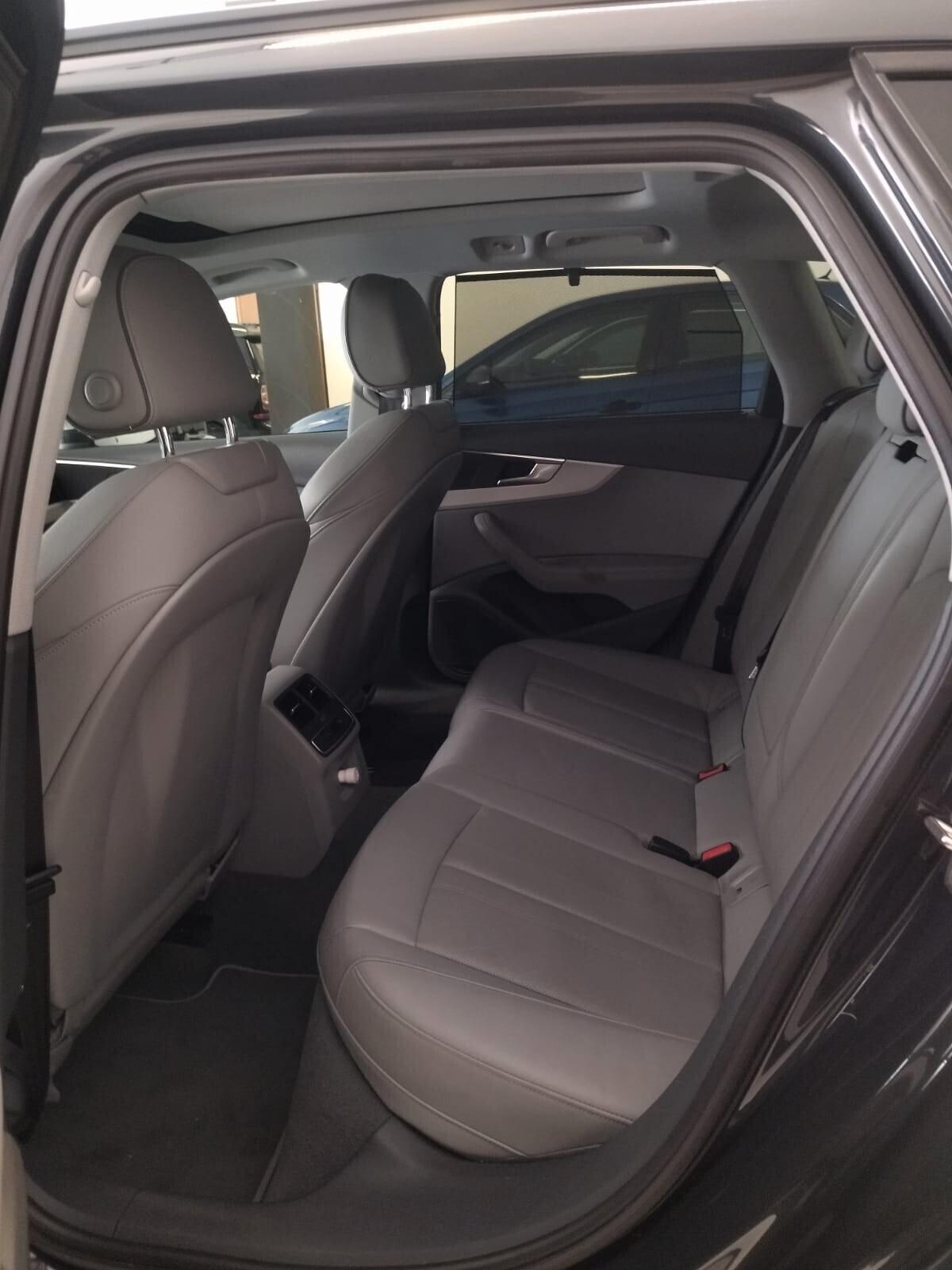 Audi A4 Avant 40 TDI S tronic LED+TETTO-18"-GANCIO