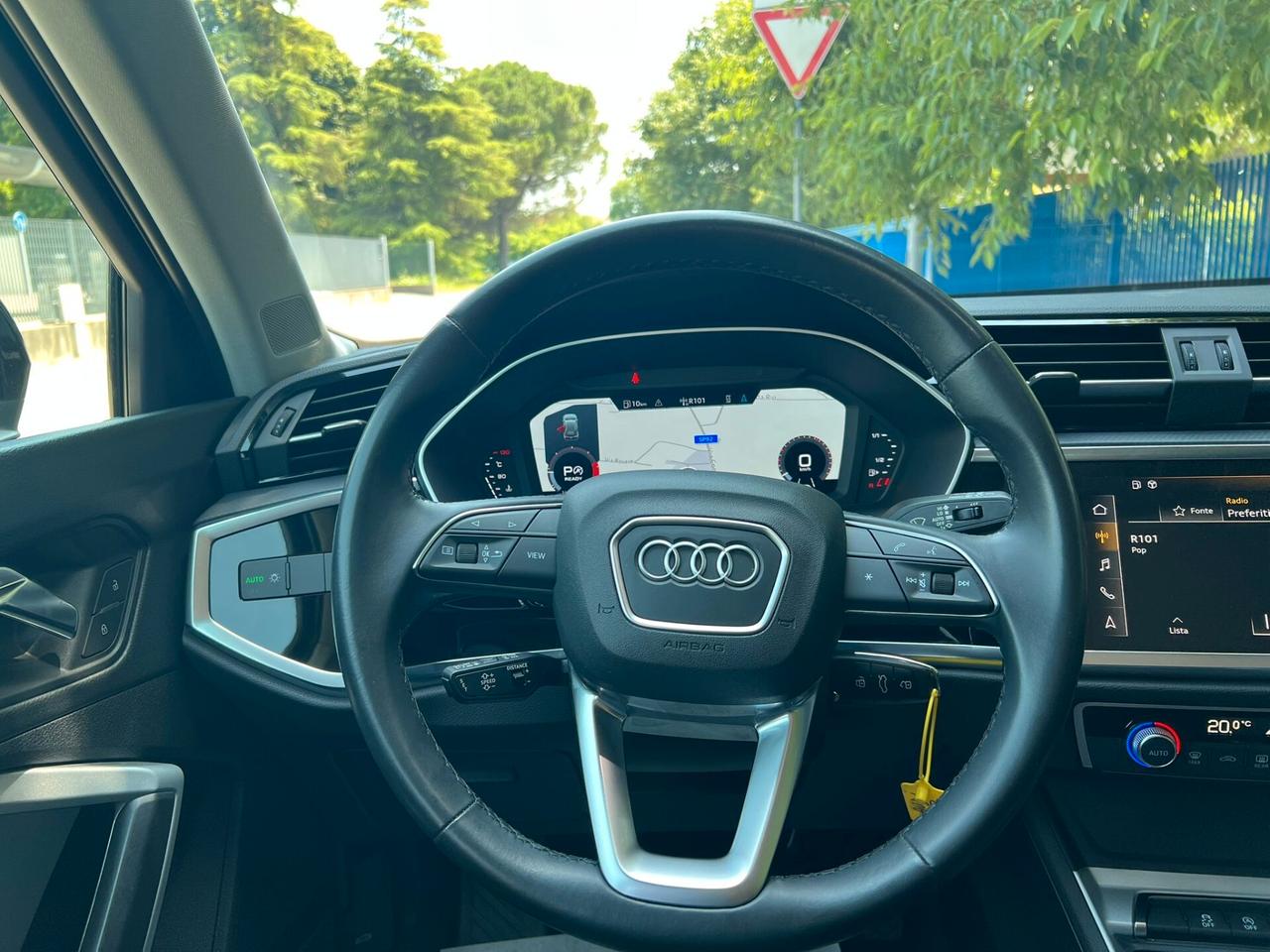 Audi Q3 35 TDI Business Advanced