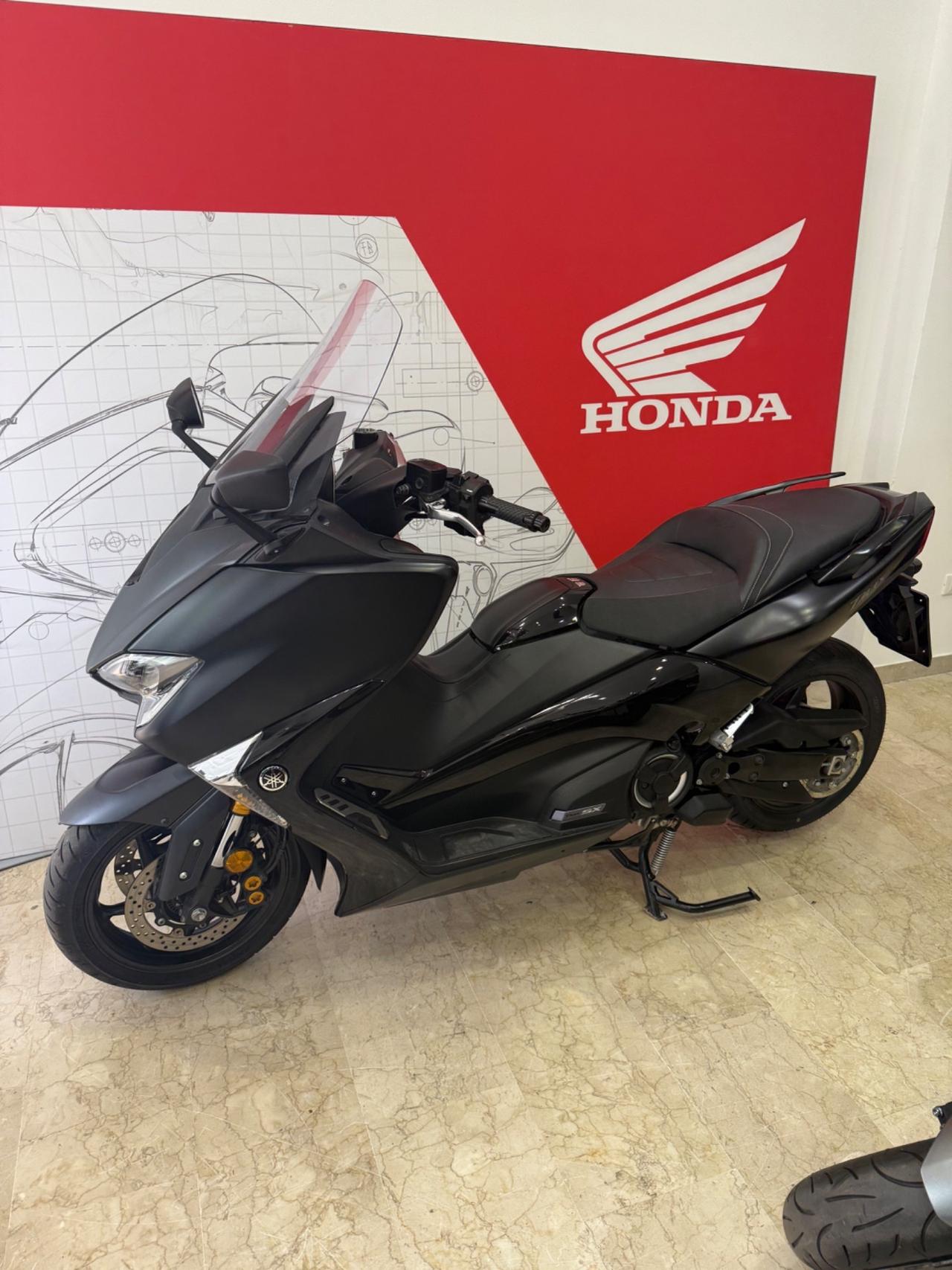 Yamaha T Max 530