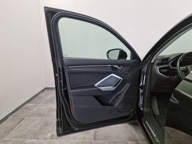 AUDI Q3 35 TFSI S tronic Business Advanced