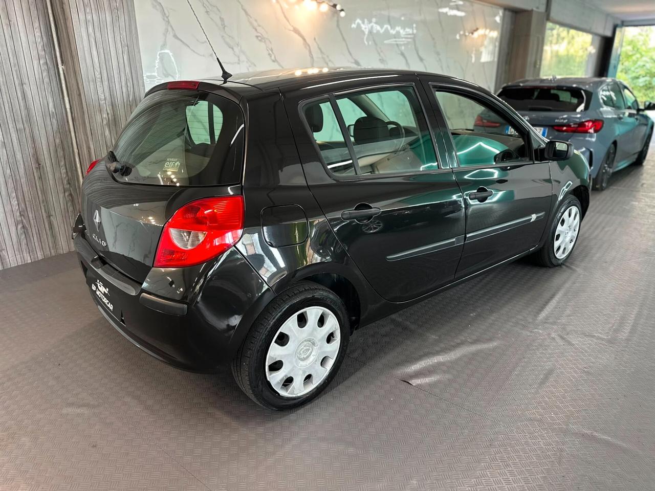Renault Clio 1.2 16V 5 porte Le Iene