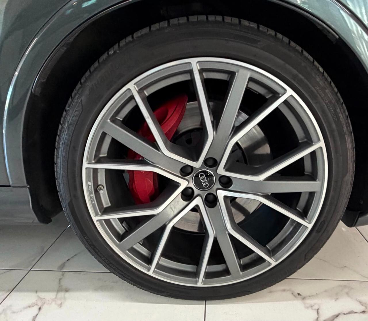 Audi SQ7 IVA ESPOSTA+GANCIO TRAINO+7 POSTI