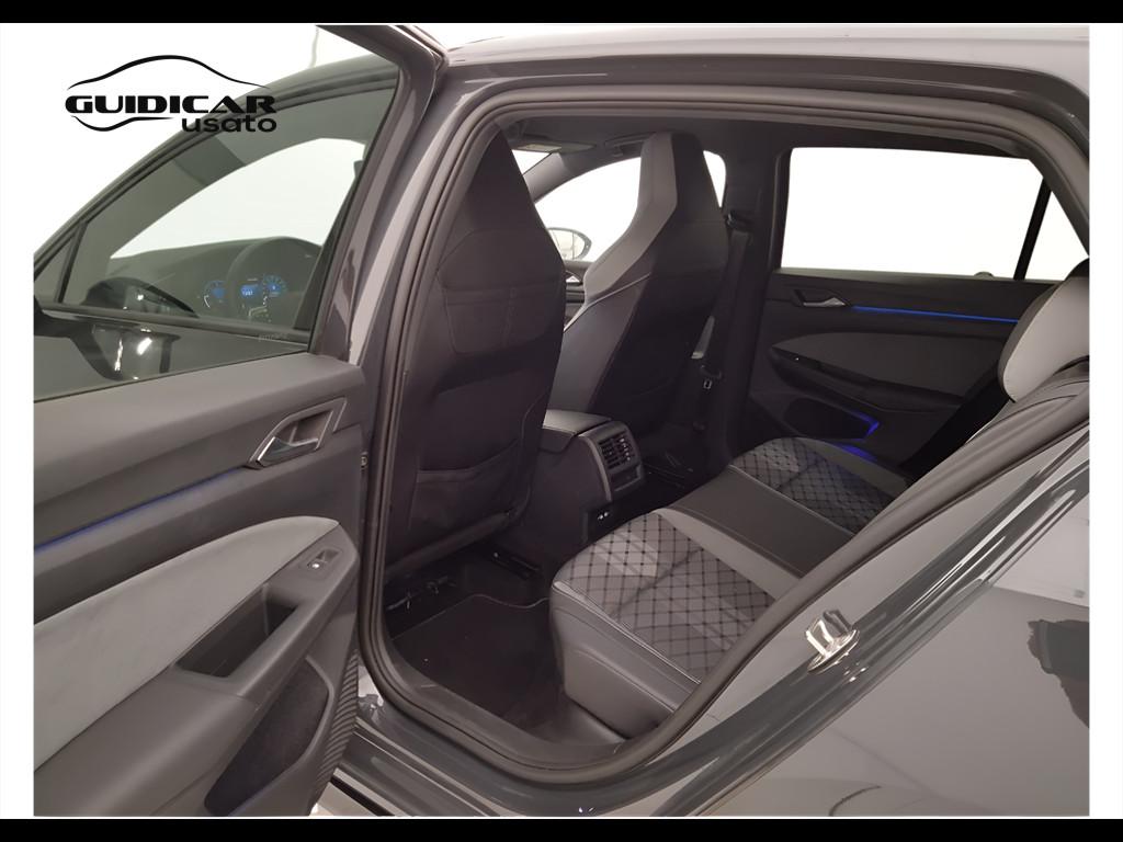 VOLKSWAGEN Golf VIII 2020 - Golf 2.0 tdi R-Line 150cv