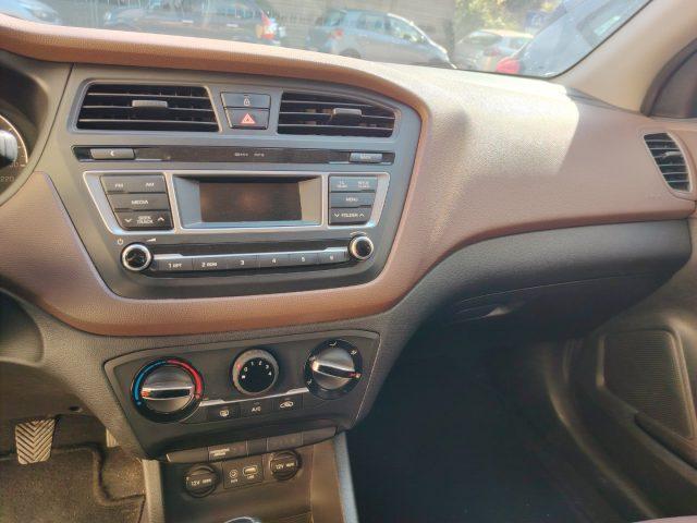 HYUNDAI i20 1.4 5 porte Comfort NEOPATENTATI PREZZO REALE