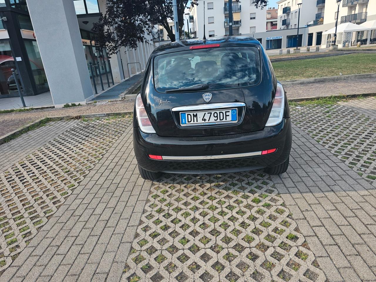 Lancia Ypsilon 1.2 Argento