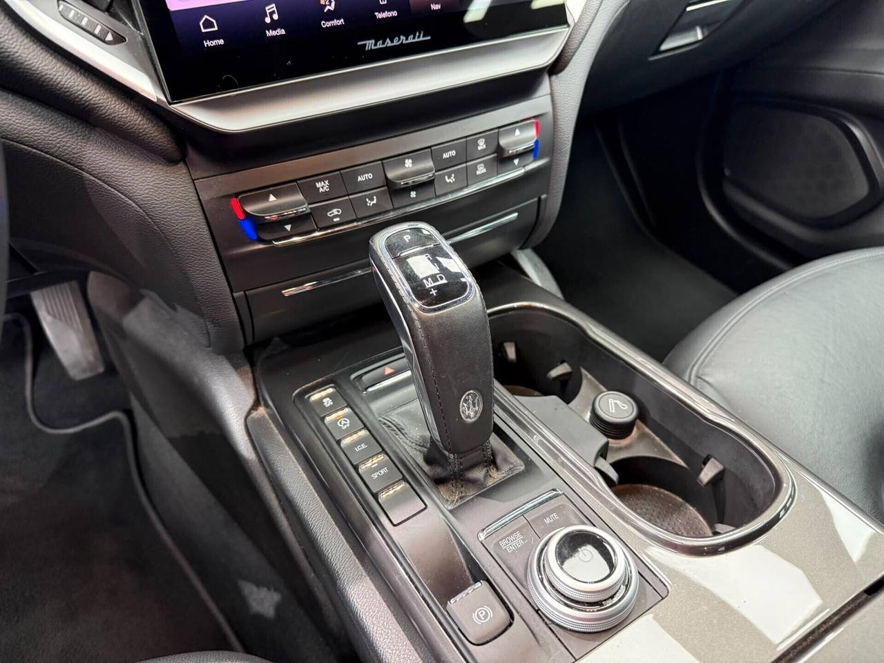 Maserati Ghibli 330 CV MHEV GT (721)