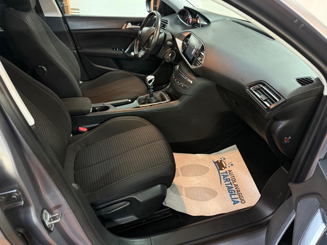 Peugeot 308 BlueHDi 100 S&S SW Business