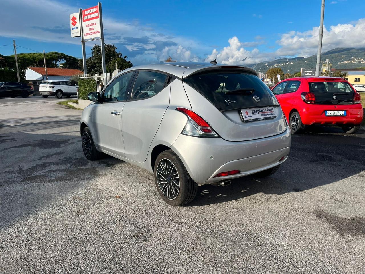 Lancia Ypsilon 1.2 69 CV 5 porte S&S Elefantino Blu