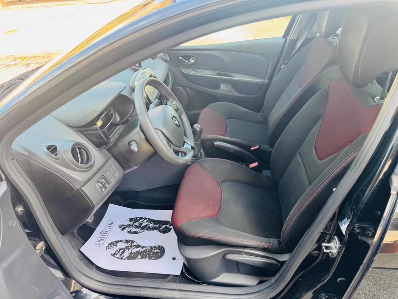 Renault Clio 1.5 dCi 2015 140.000Km neo patentati