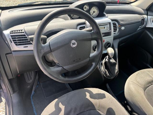 Lancia Ypsilon 1.2 Argento