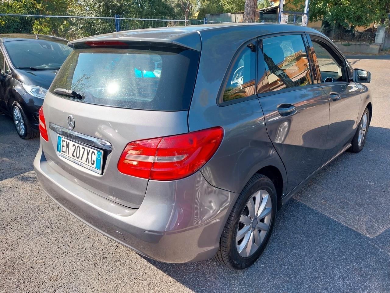 Mercedes-benz B 180 CDI BlueEFFICIENCY Executive