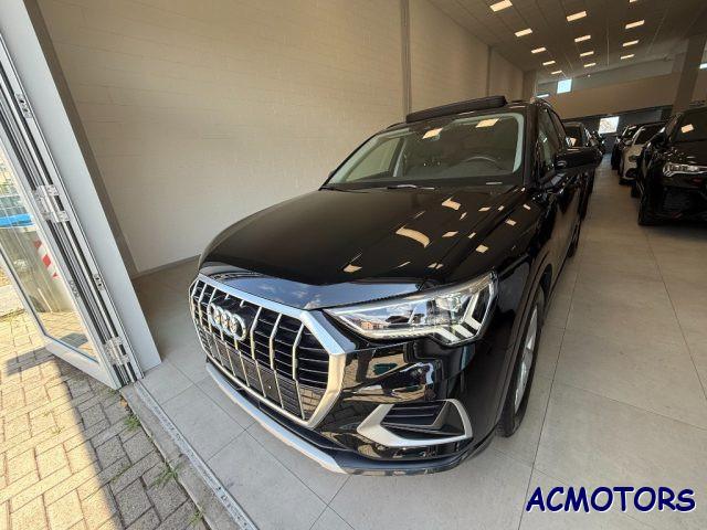 AUDI Q3 40 TDI quattro S tronic Business Advanced