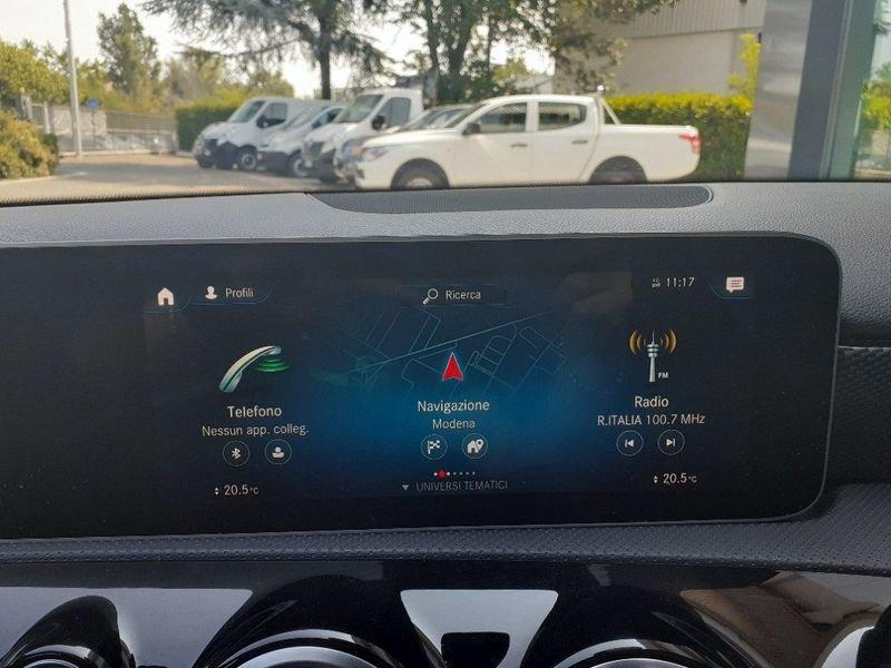 Mercedes-Benz Classe A A 180 d Automatic Premium CERCHI 19" AMG KM CERTIFICATI