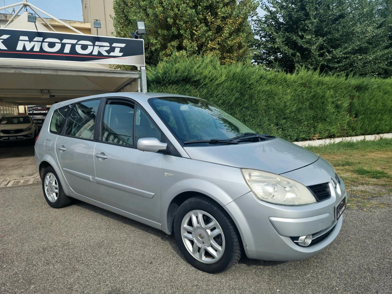 Renault Grand Scenic 1.9 dci 130CV Dynamique 7 POSTI